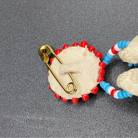 Handmade Native American Beaded Moccasin Brooch Pin - Real Leather - Picture 8 of 9